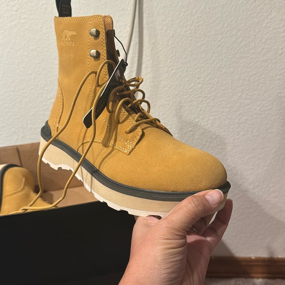 Sorel Hi Line Lace Waterproof Boots/ COLOR Geo Yellow Size 8